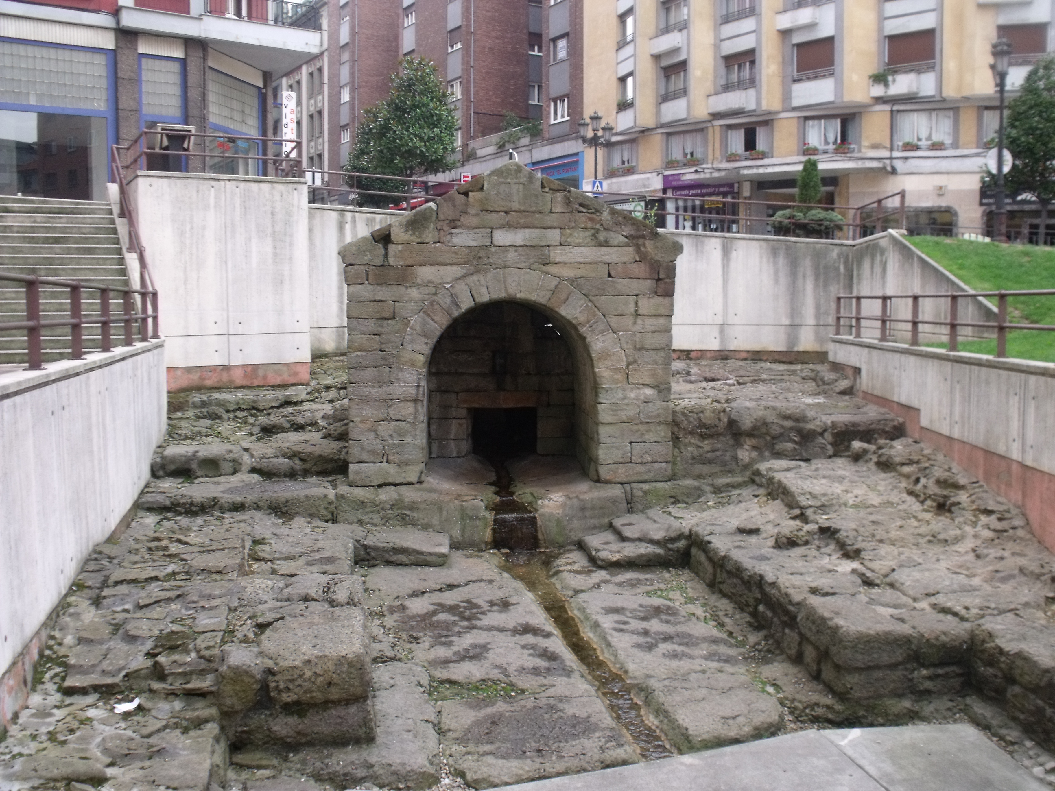 Fuente de Foncalada
